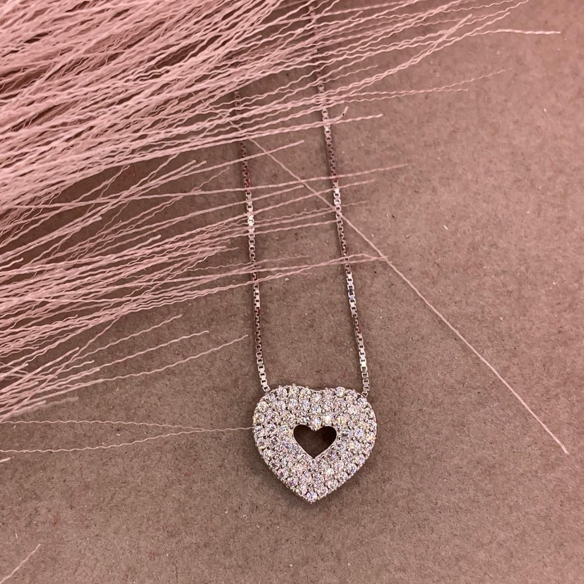 Collana cuore traforato