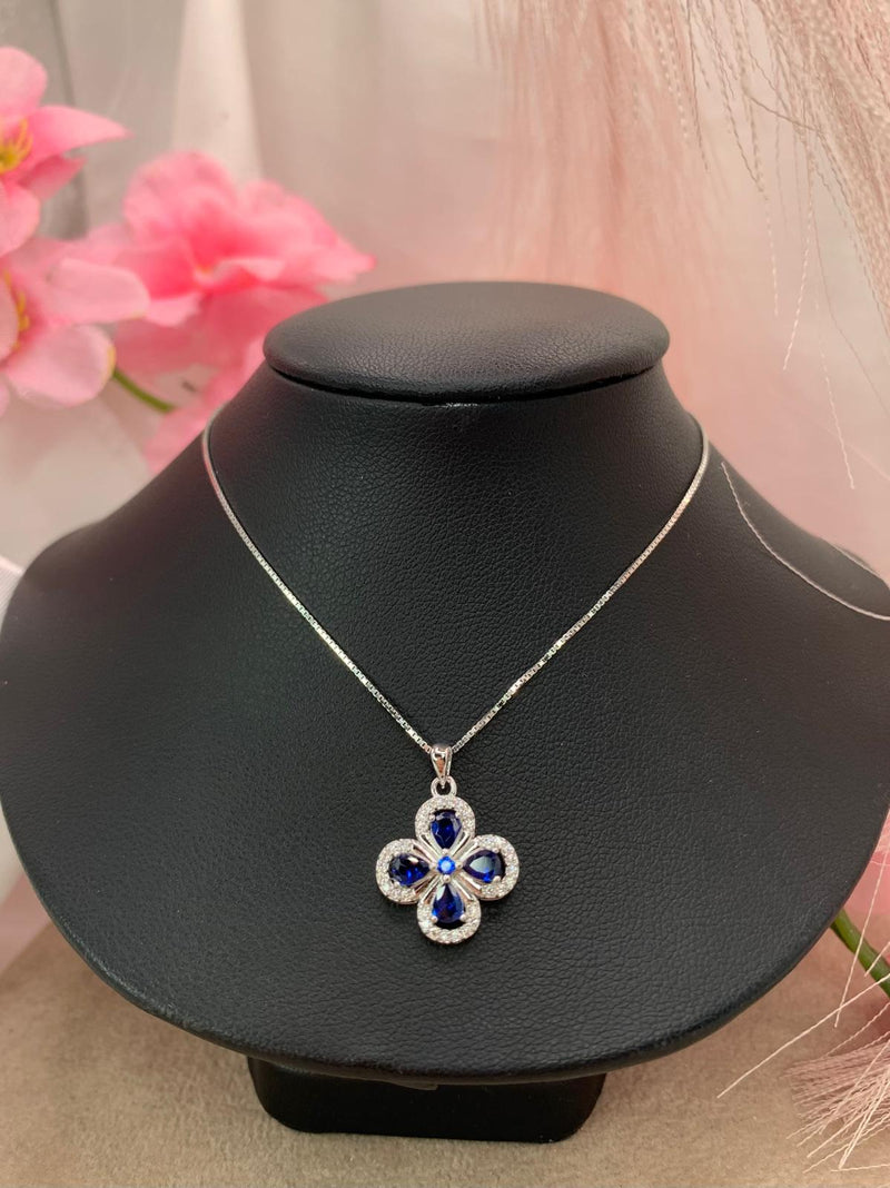 Collana quadrifoglio color