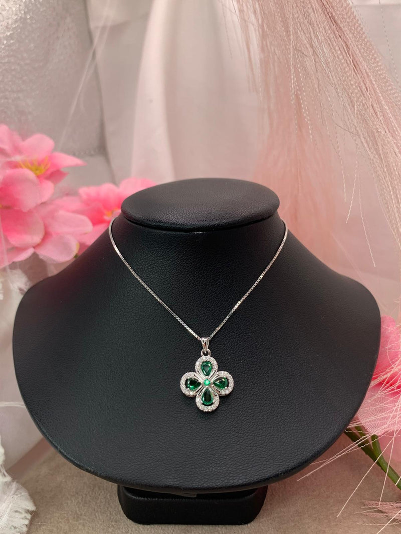 Collana quadrifoglio color