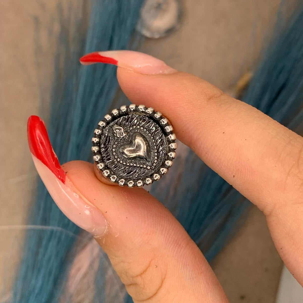 Anello simbolo cuore sacro