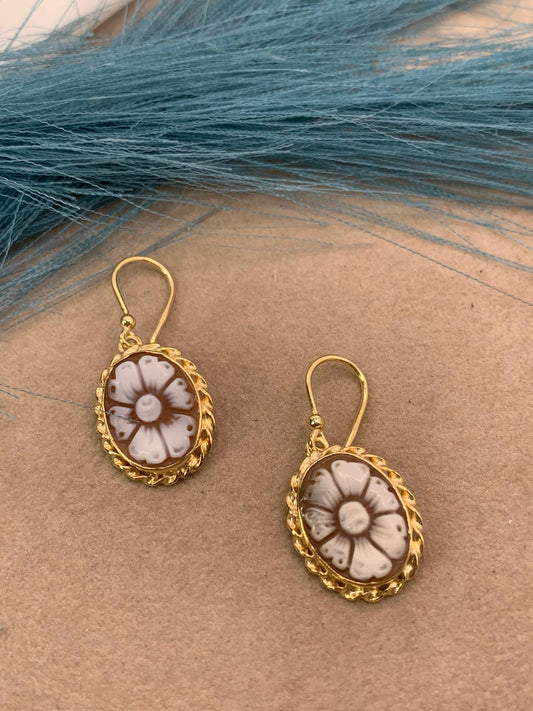 Orecchini fiore cameo