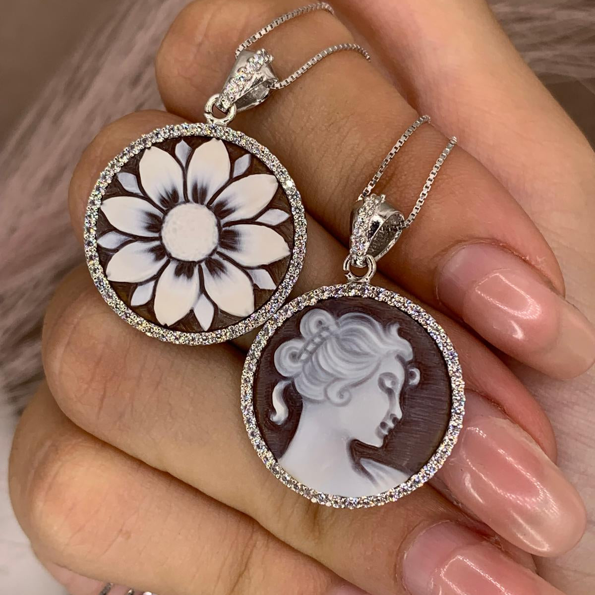 Collana cameo medaglia