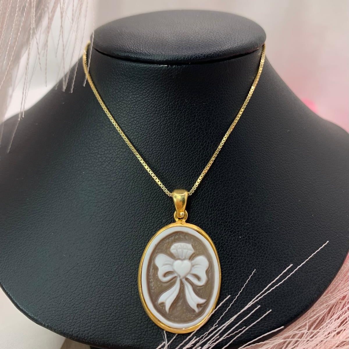 Collana cameo simbolo