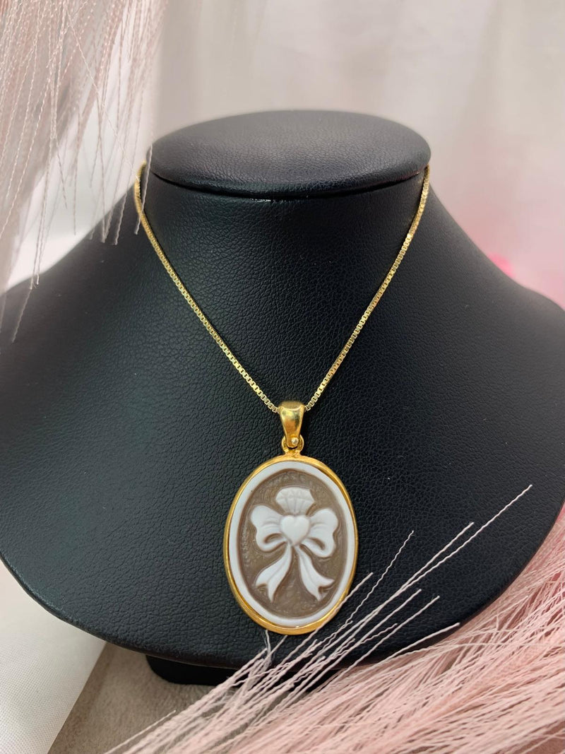 Collana cameo simbolo