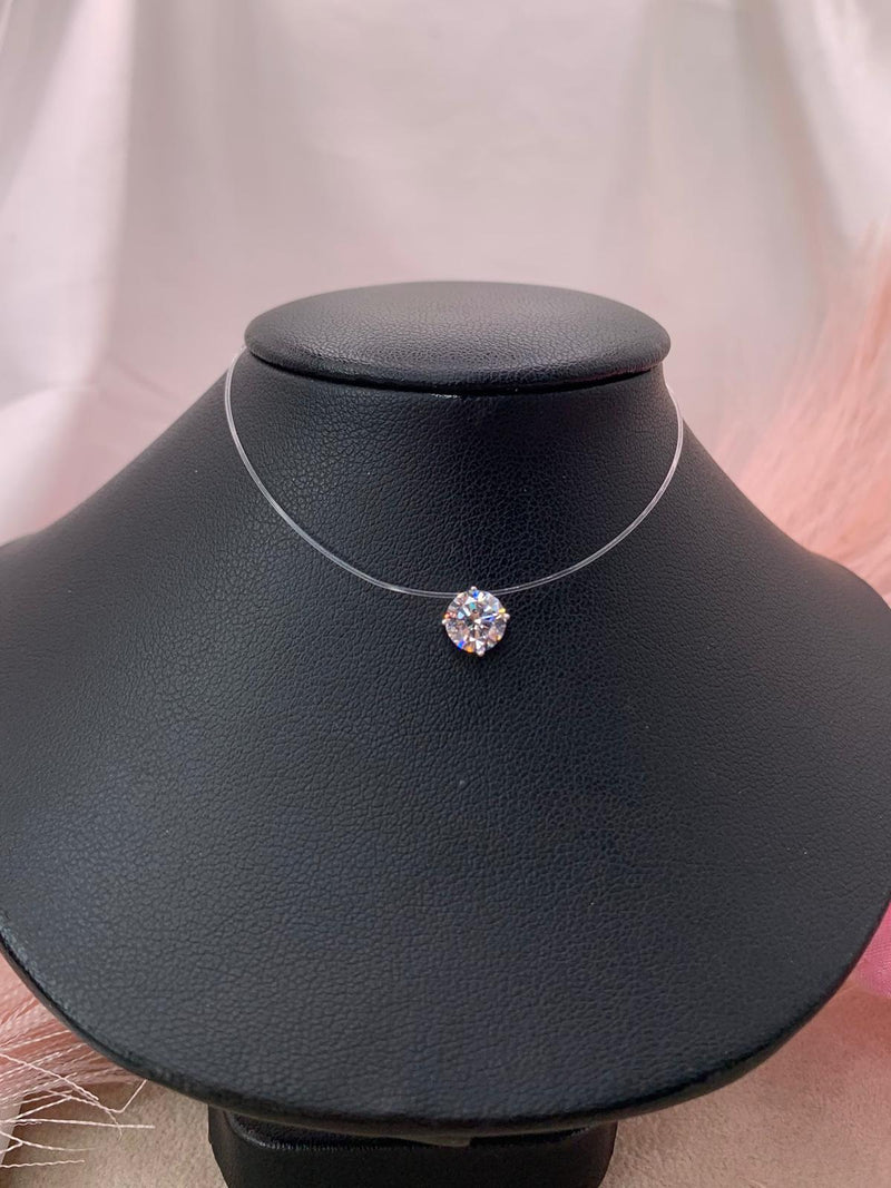 Collana invisible