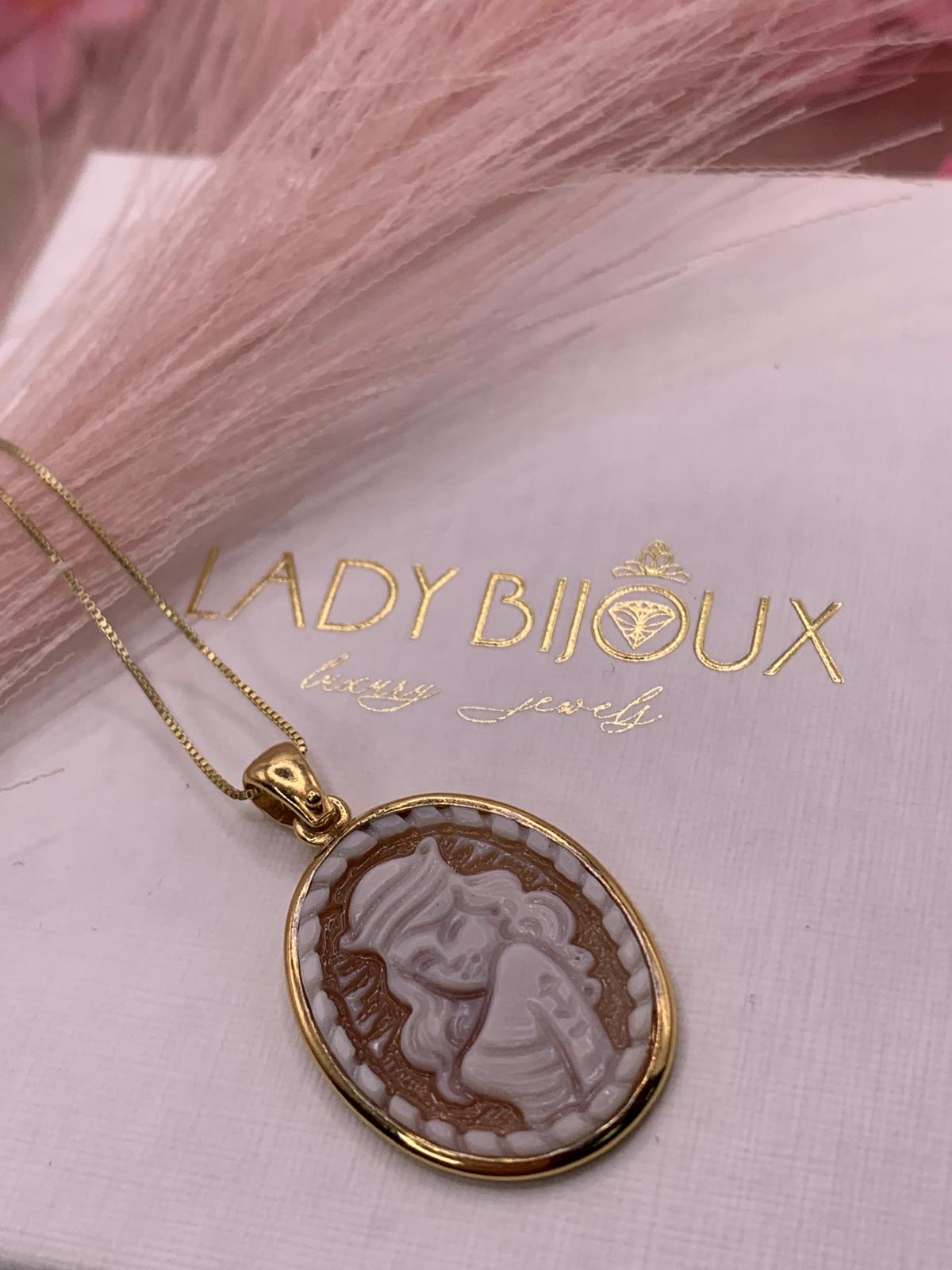 Collana cameo pin-up