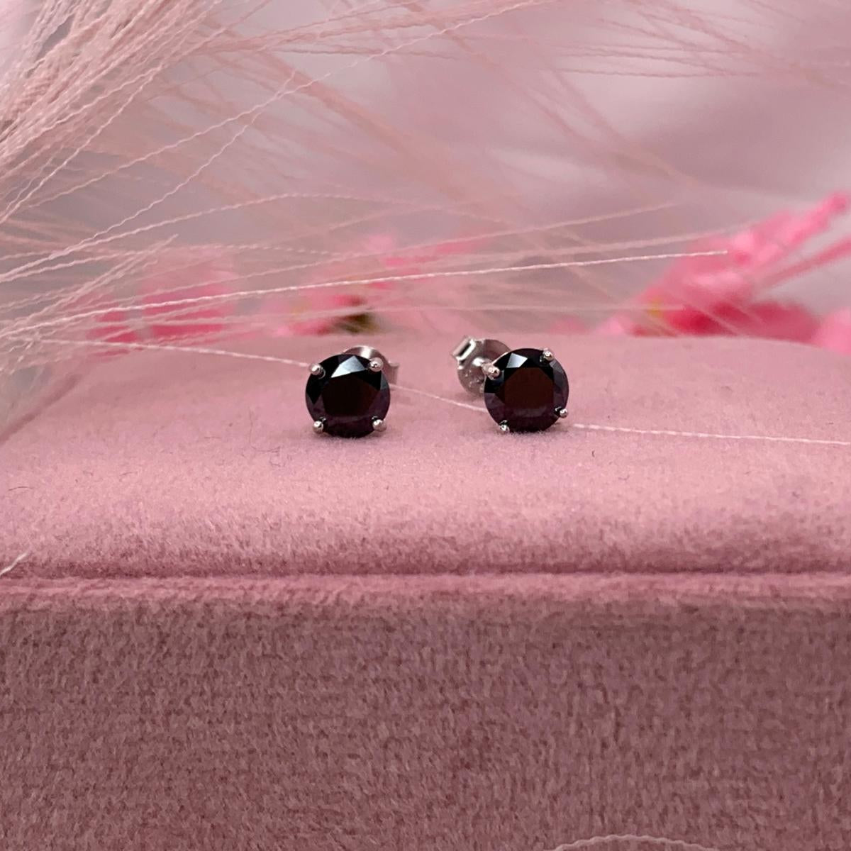 Orecchini m Black 6 mm