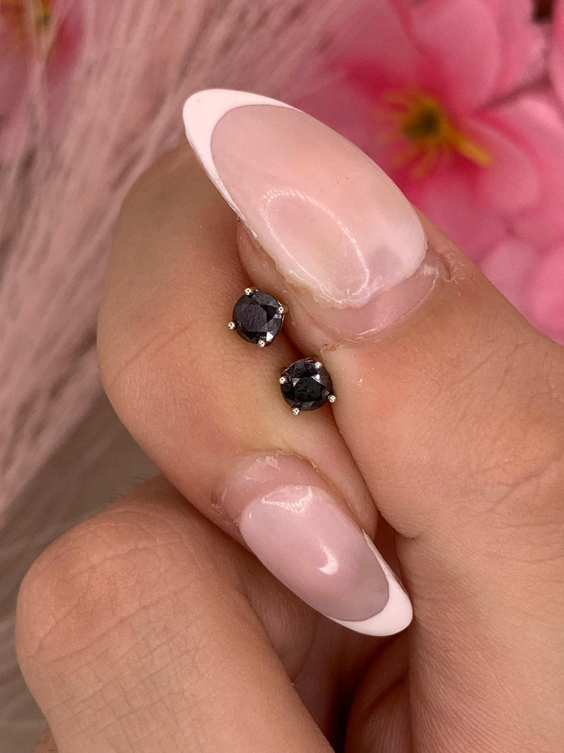 Orecchini m Black 4 mm