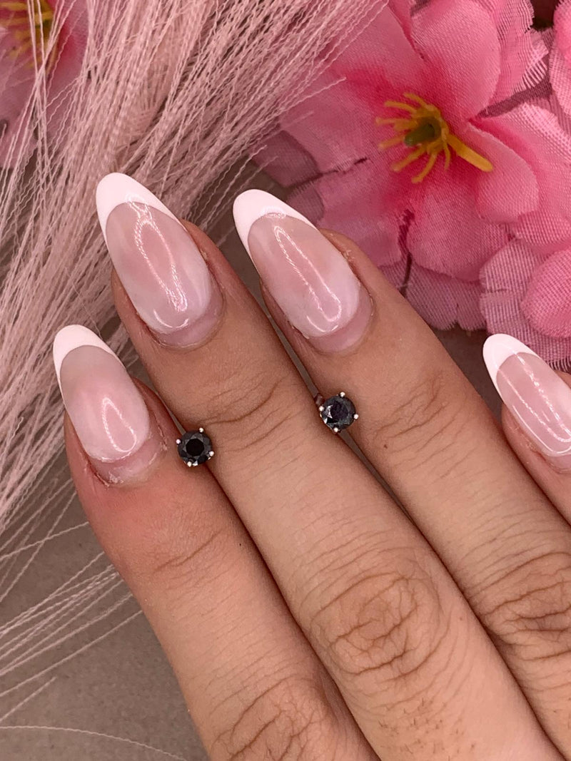 Orecchini m Black 4 mm