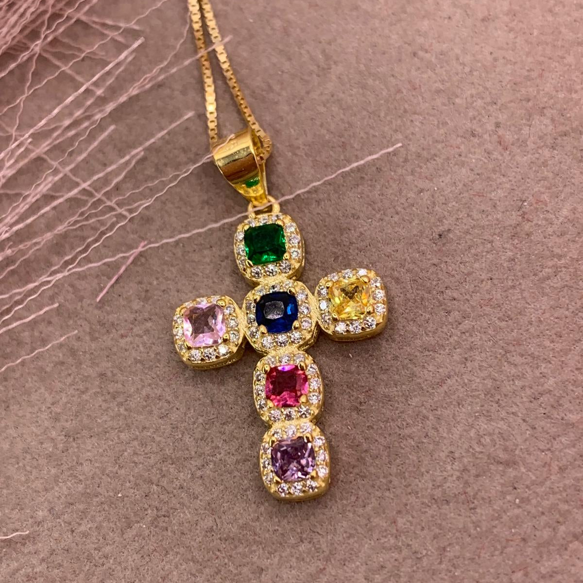 Collana croce arcobaleno