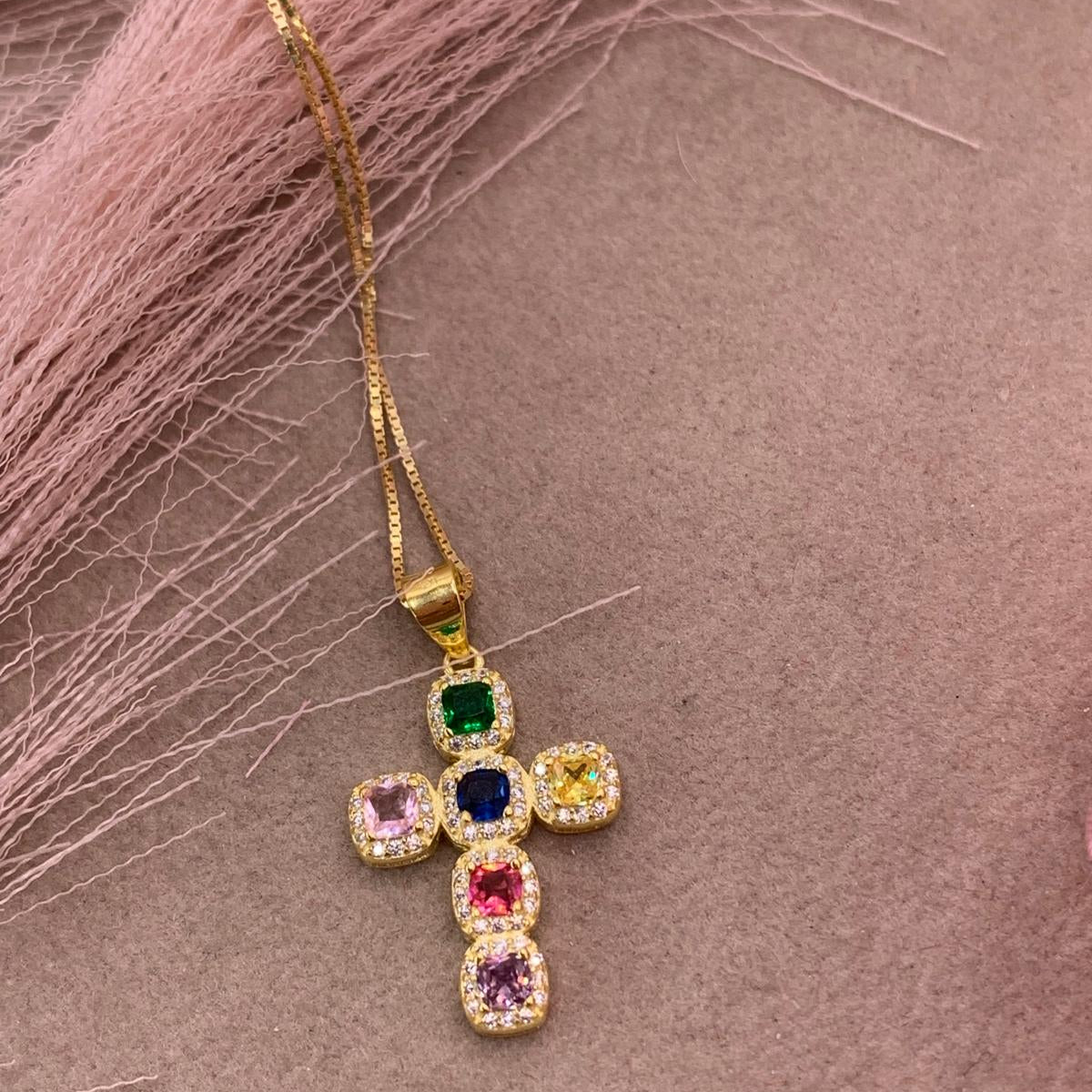 Collana croce arcobaleno