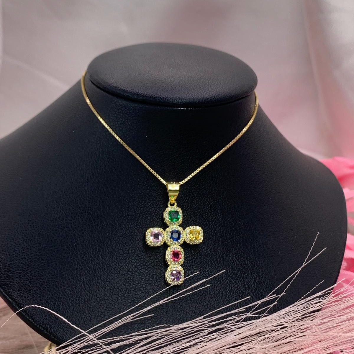 Collana croce arcobaleno