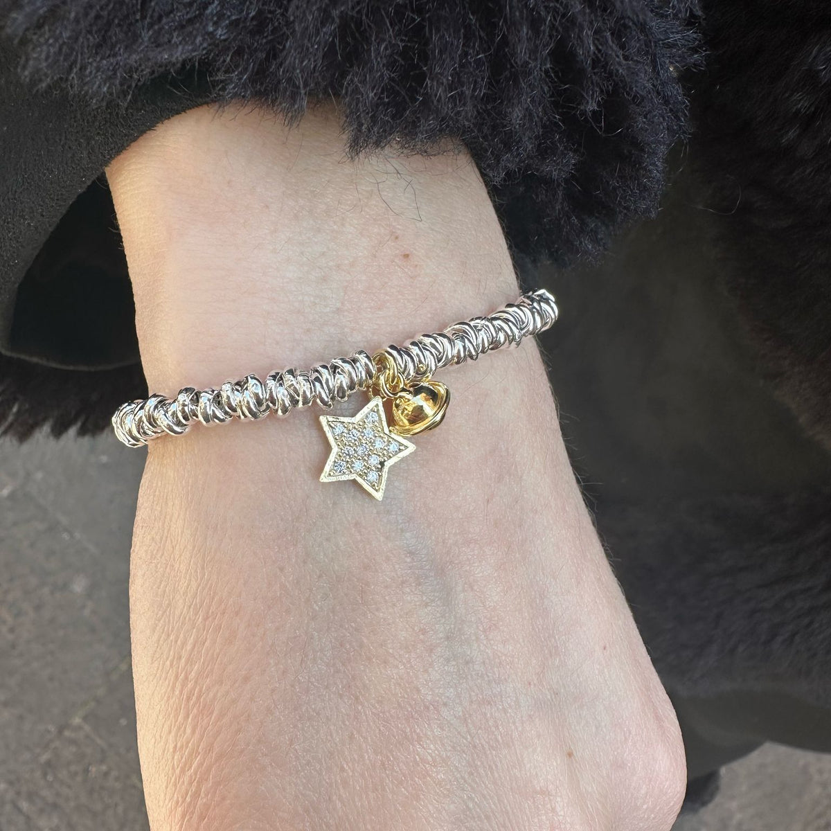 Bracciale nodini ciondolo