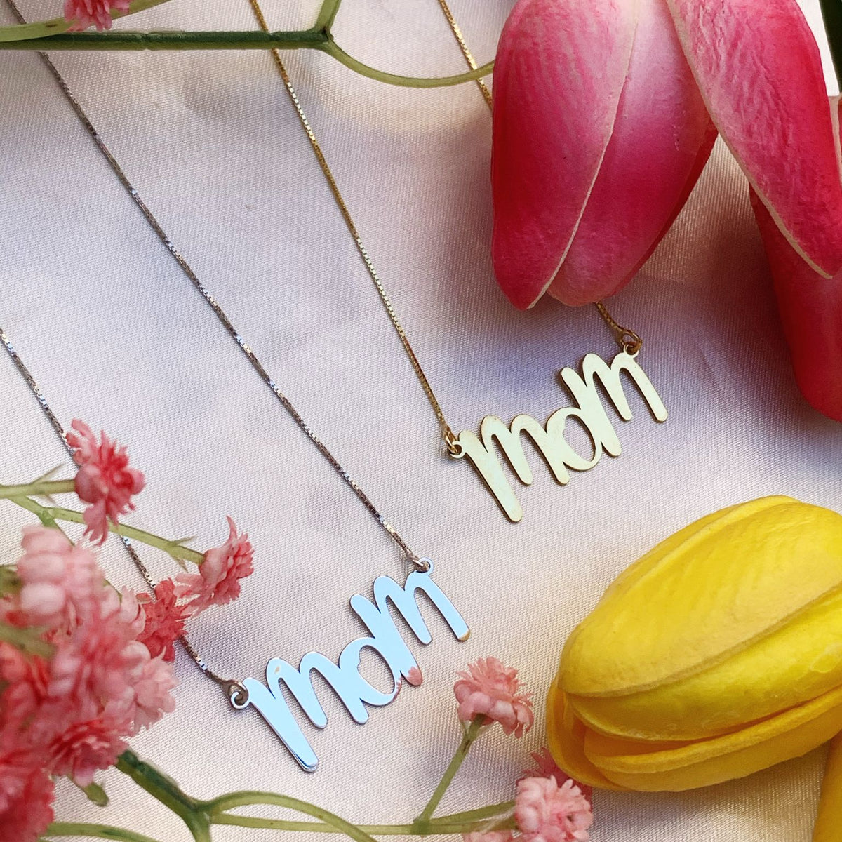 Collana mom