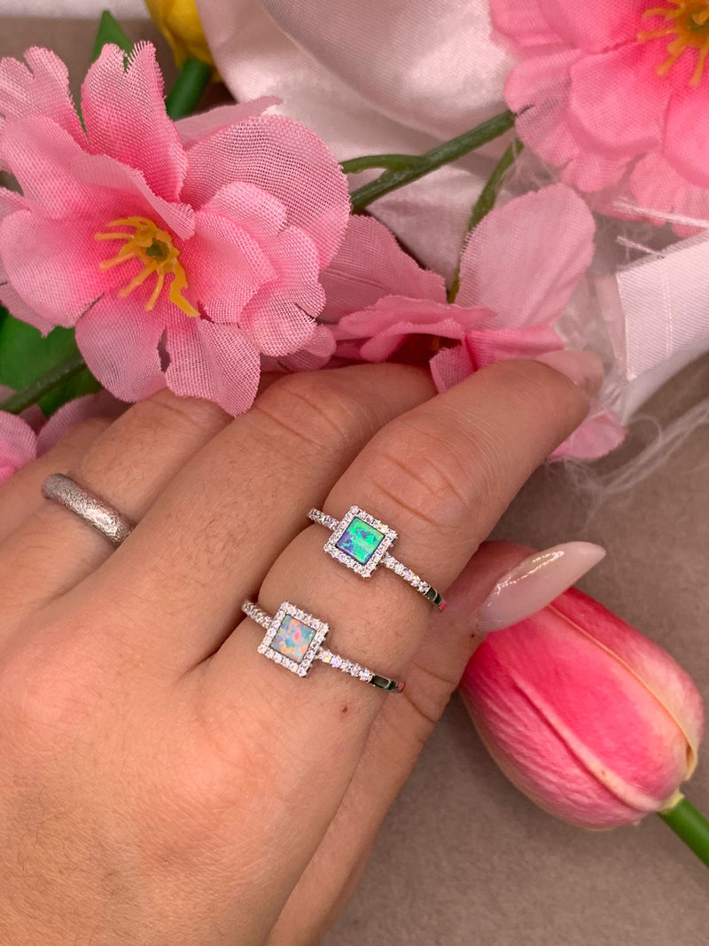 Anello opalino quadratino