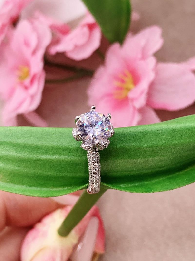 Solitario luxury mega