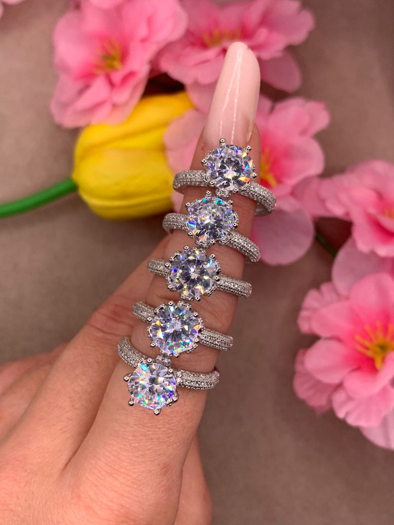 Solitario luxury mega