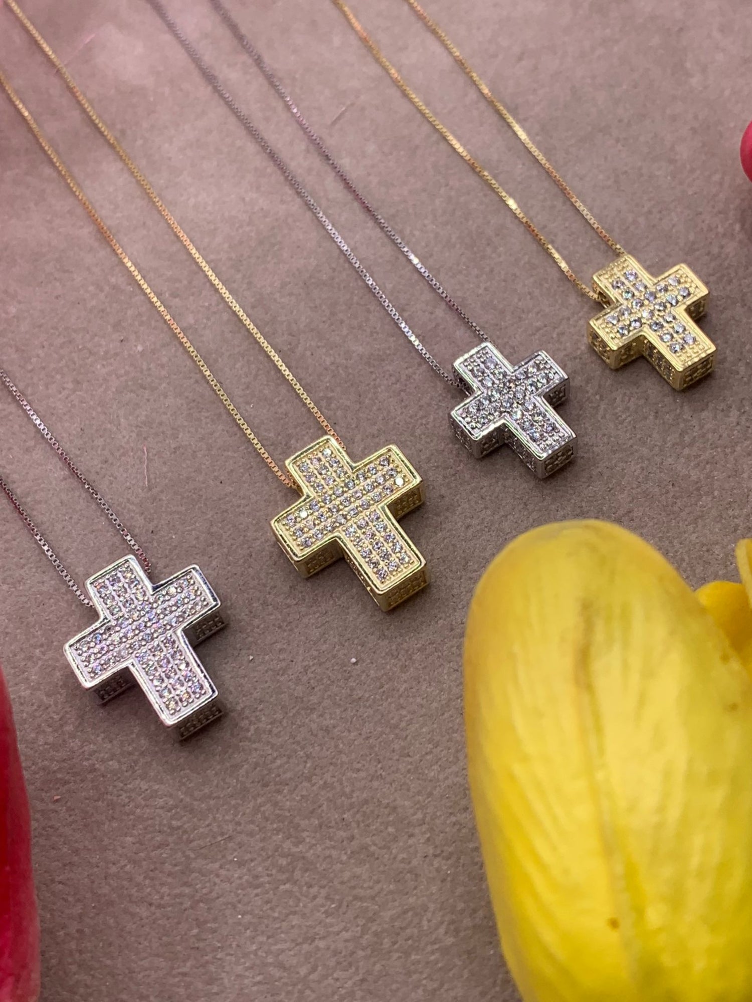 Collana croce salvini