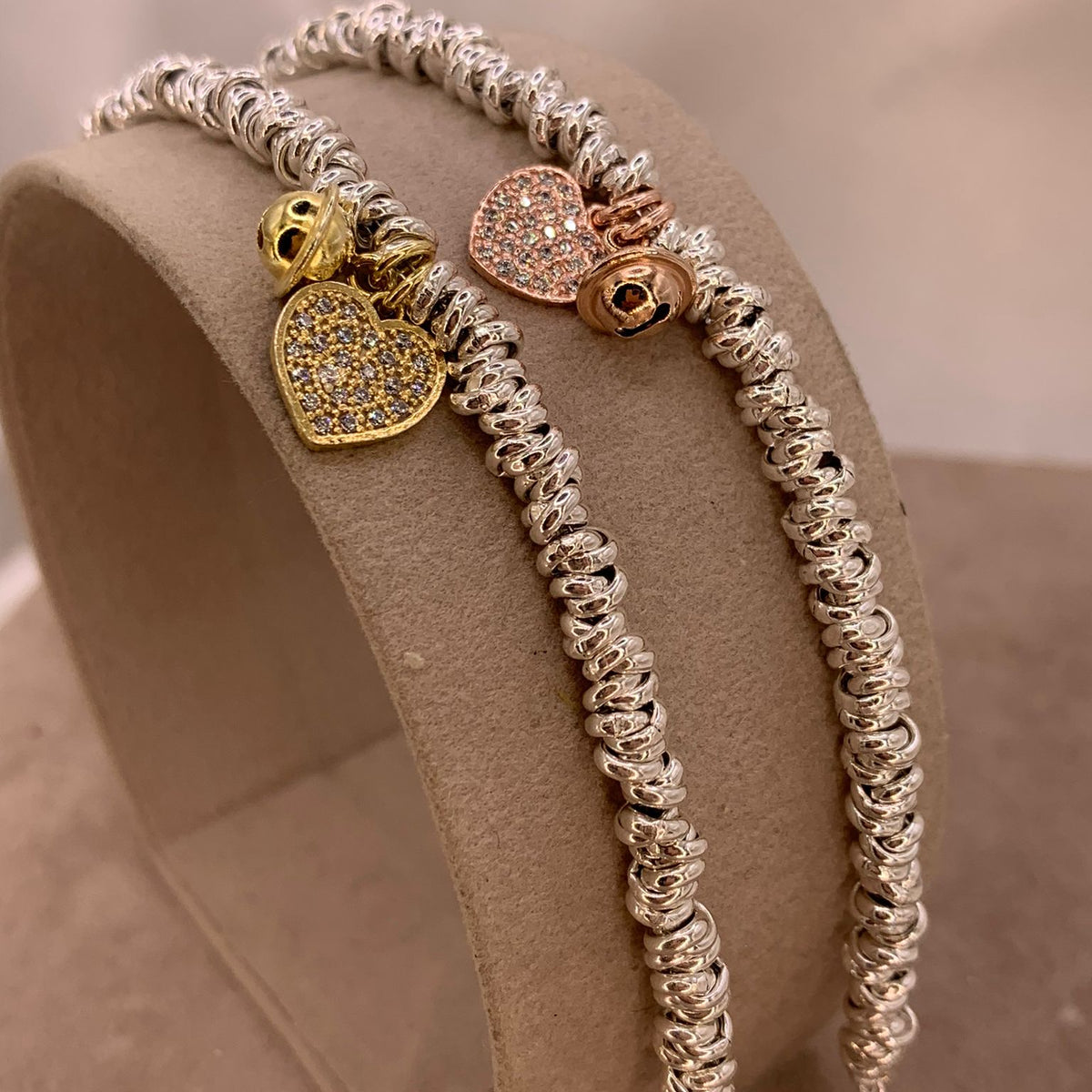 Bracciale nodini ciondolo