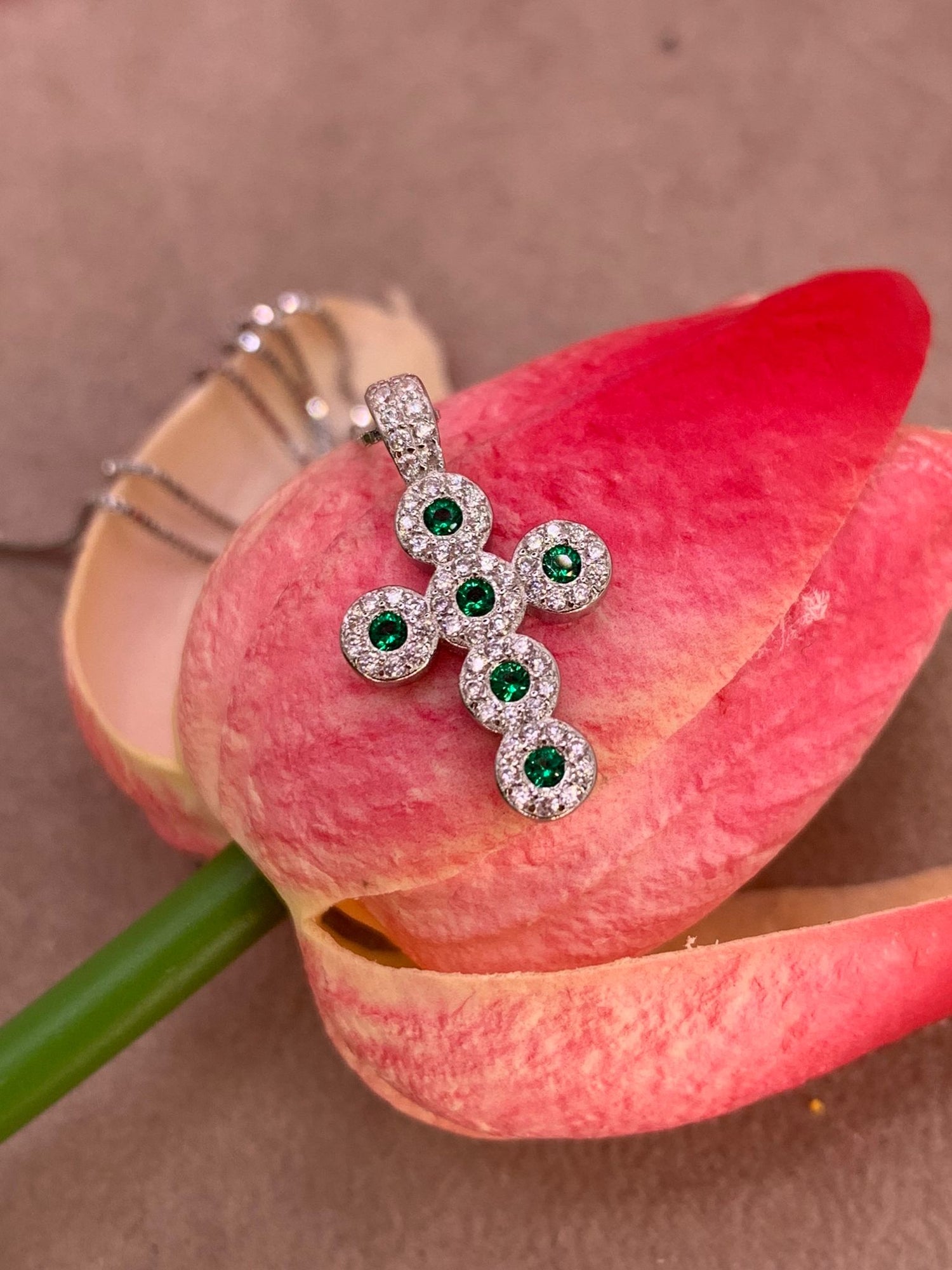 Collana croce smerald