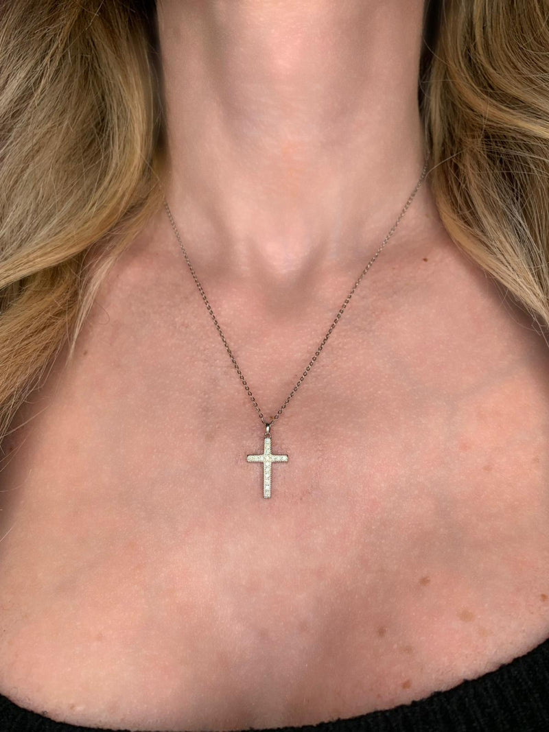Collana M croce