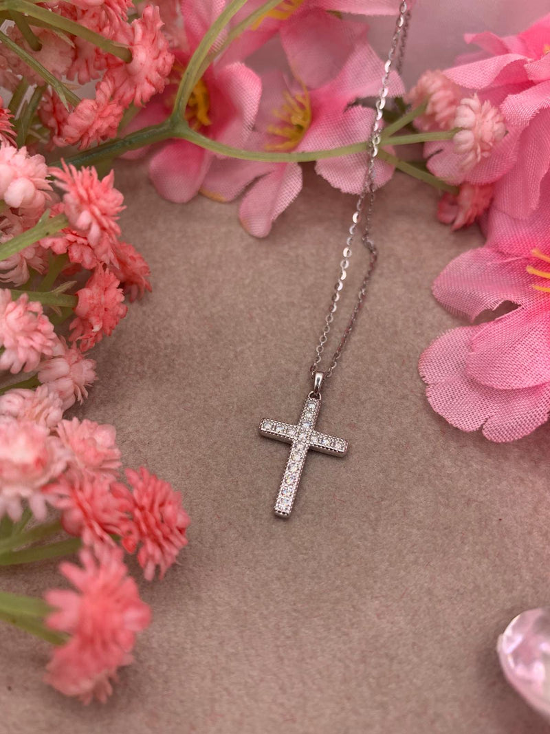 Collana M croce