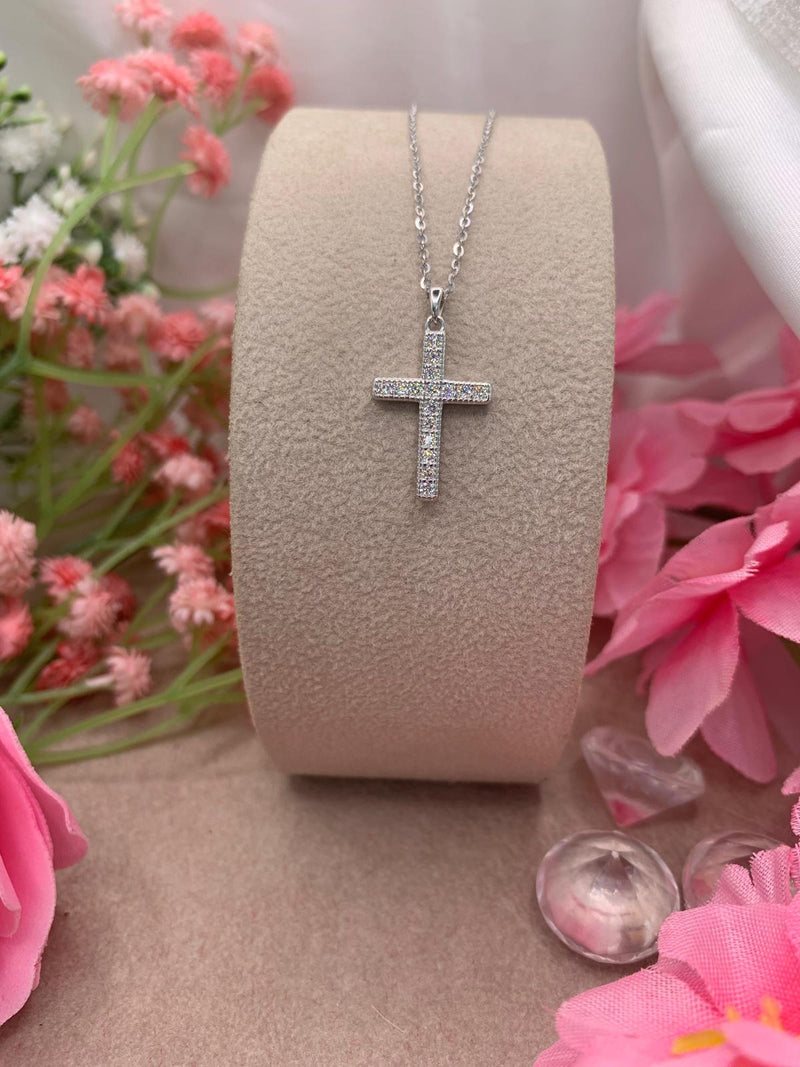Collana M croce
