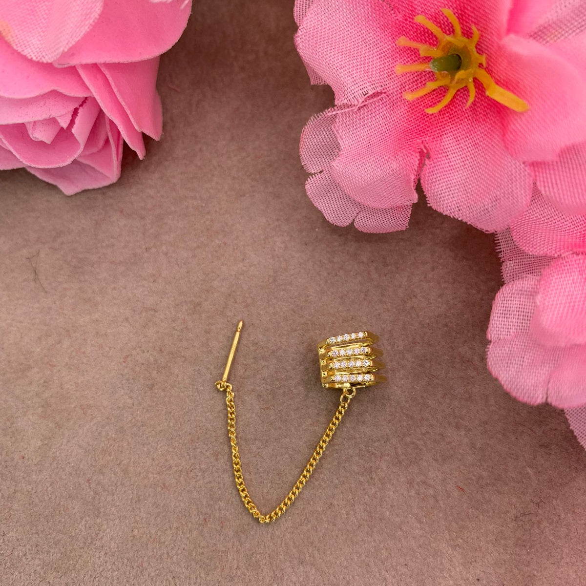 Earcuff strong