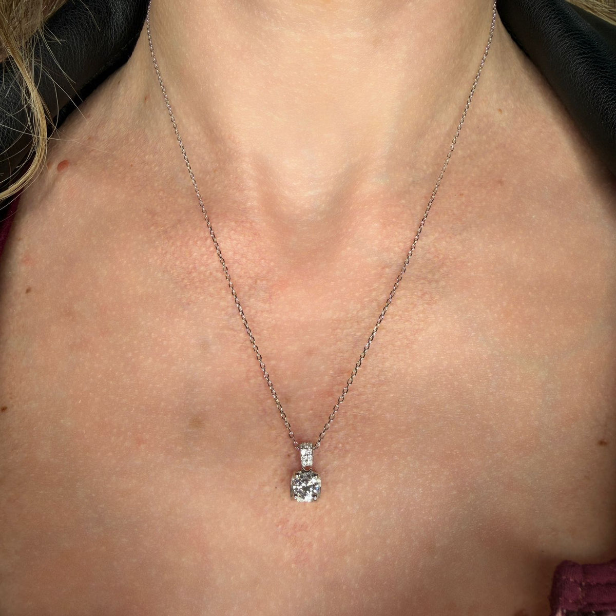 Collana m puntoluce