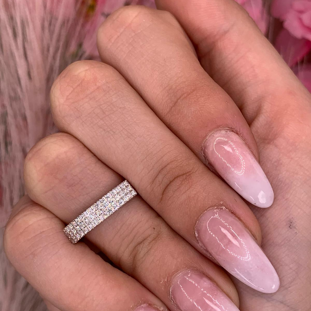 Anello m tiare