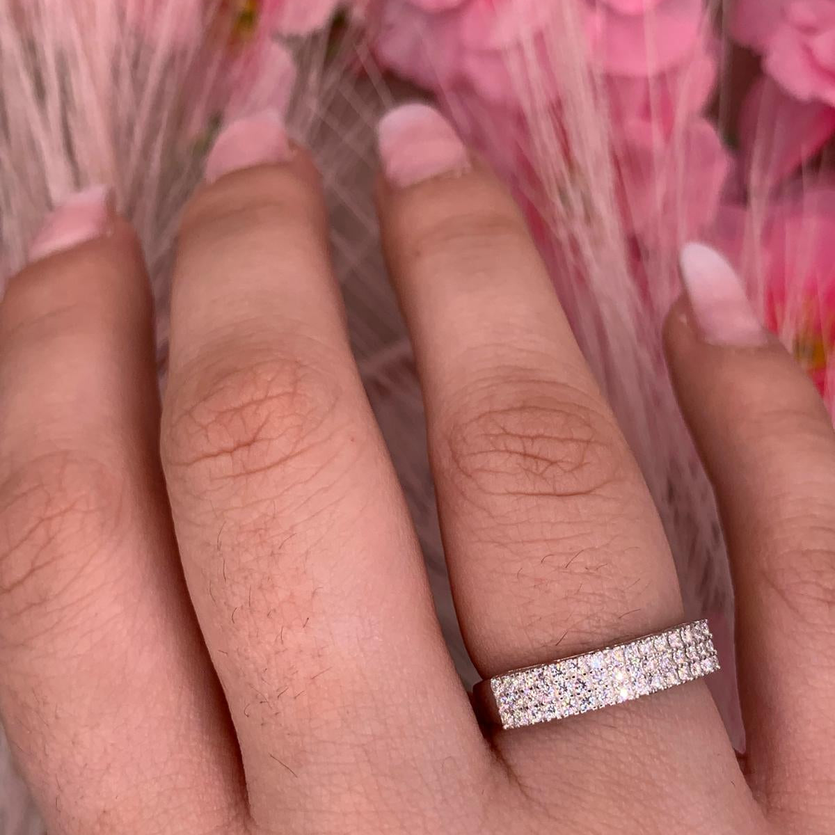 Anello m tiare