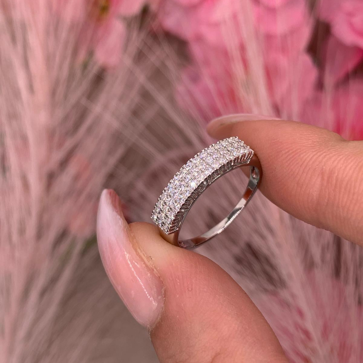Anello m tiare