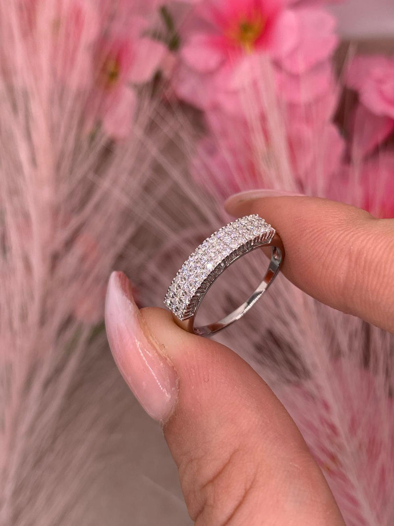 Anello m tiare