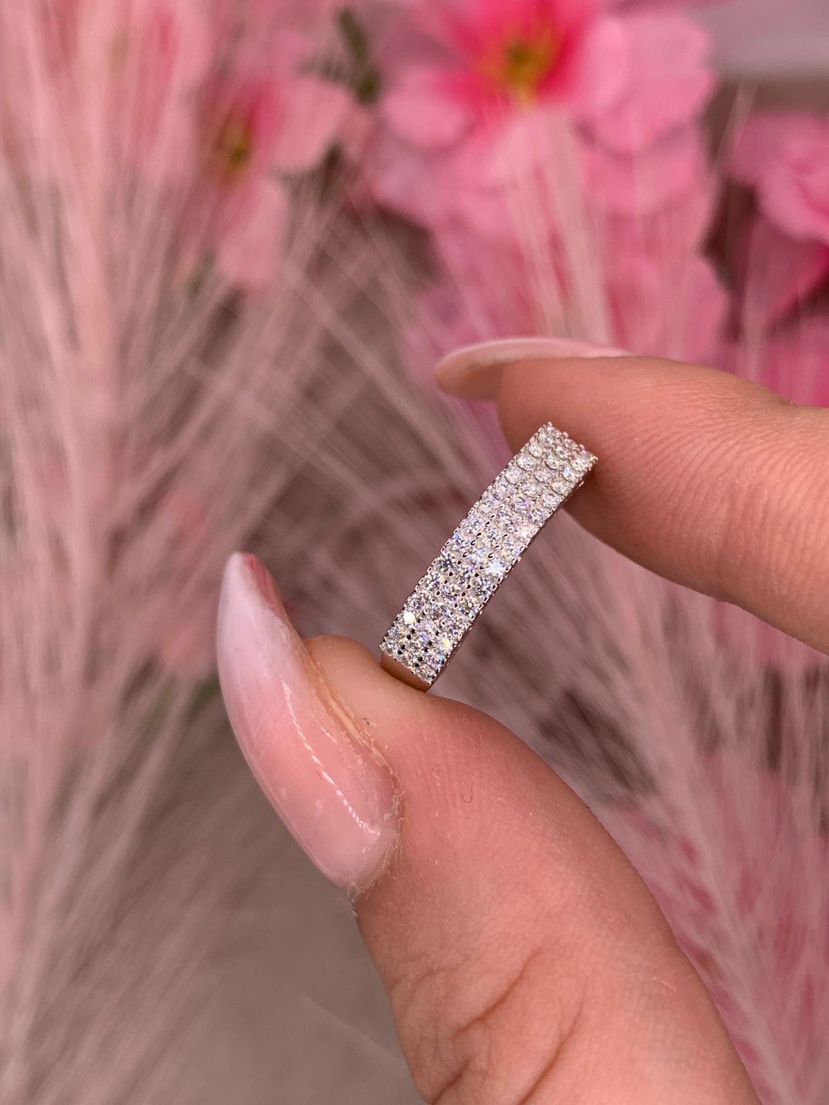 Anello m tiare