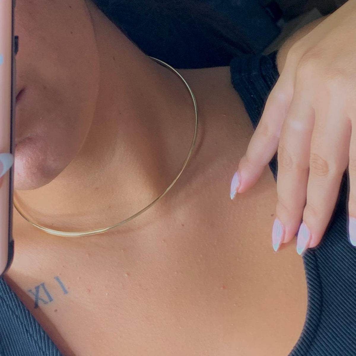 Collana rigida spessa