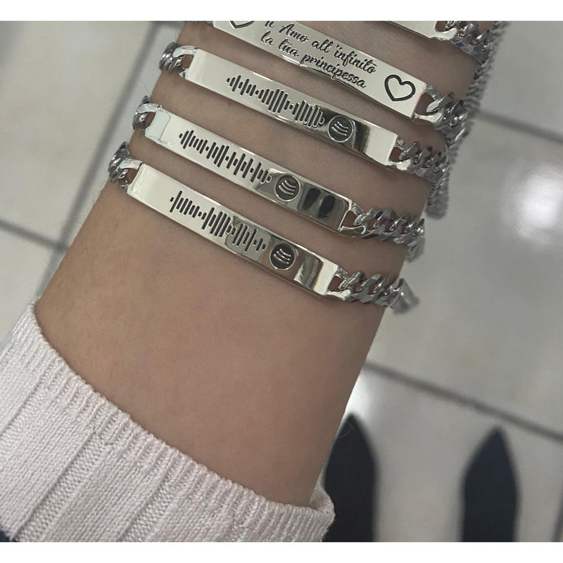 Bracciale dedica una canzone