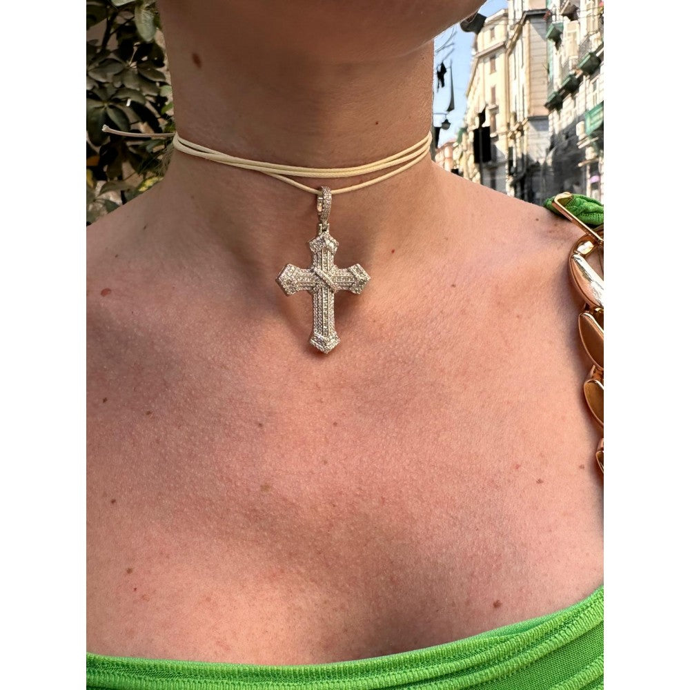chocker geolier