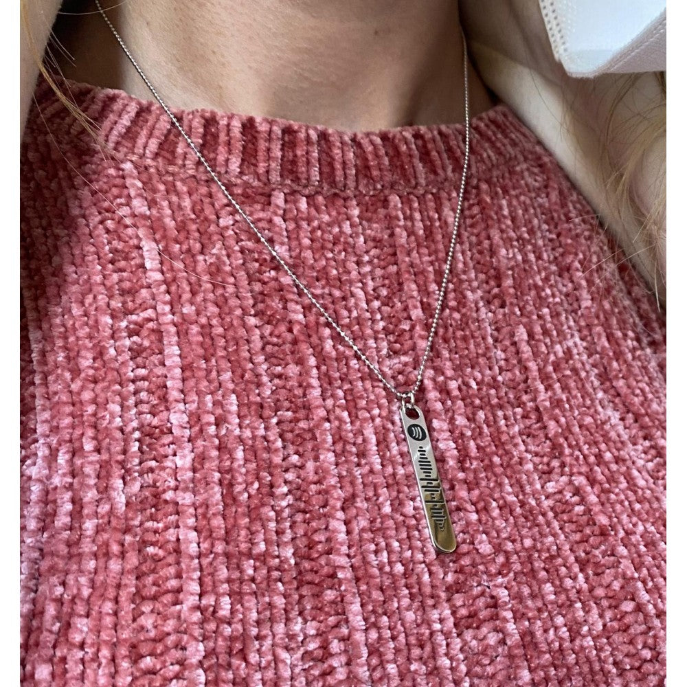 Collana dedica una canzone