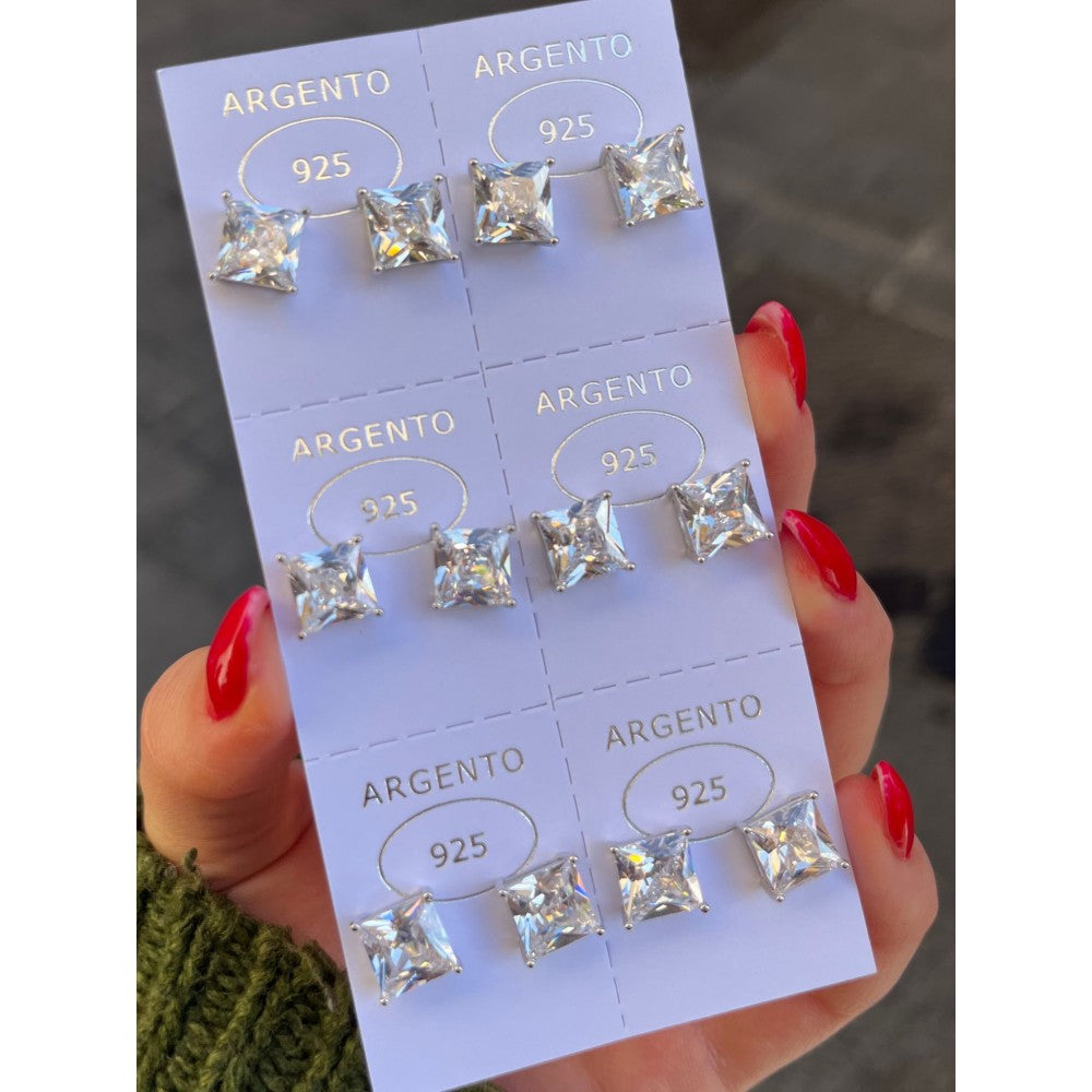 Orecchini punto luce quadrati 10mm